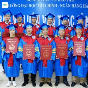 Ao tot nghiep dong phuc xanh duong phoi do