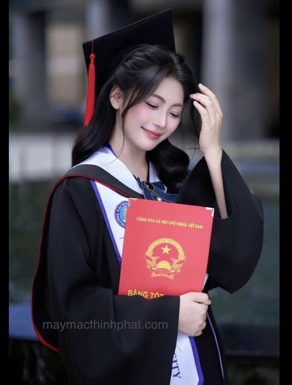 áo cử nhân quốc tế