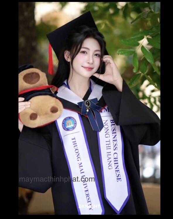 áo cử nhân quốc tế